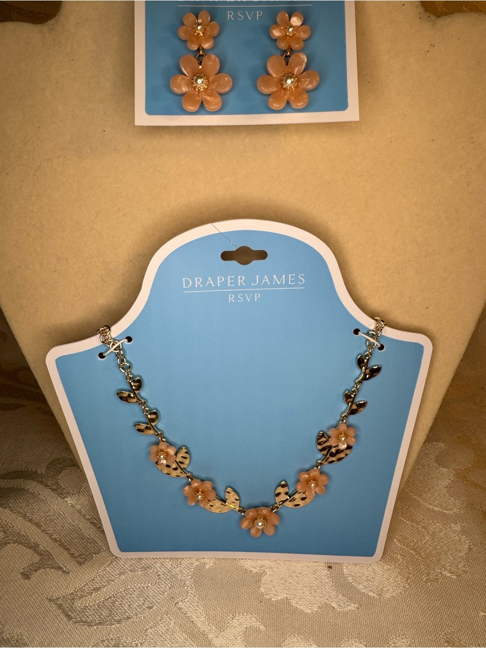 New Draper James RSVP Peach Floral Necklace and earrings set